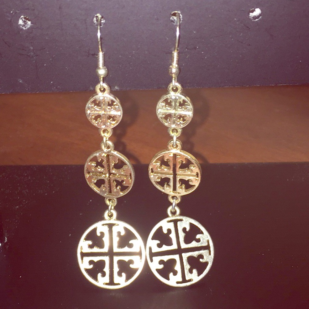 Gold earrings